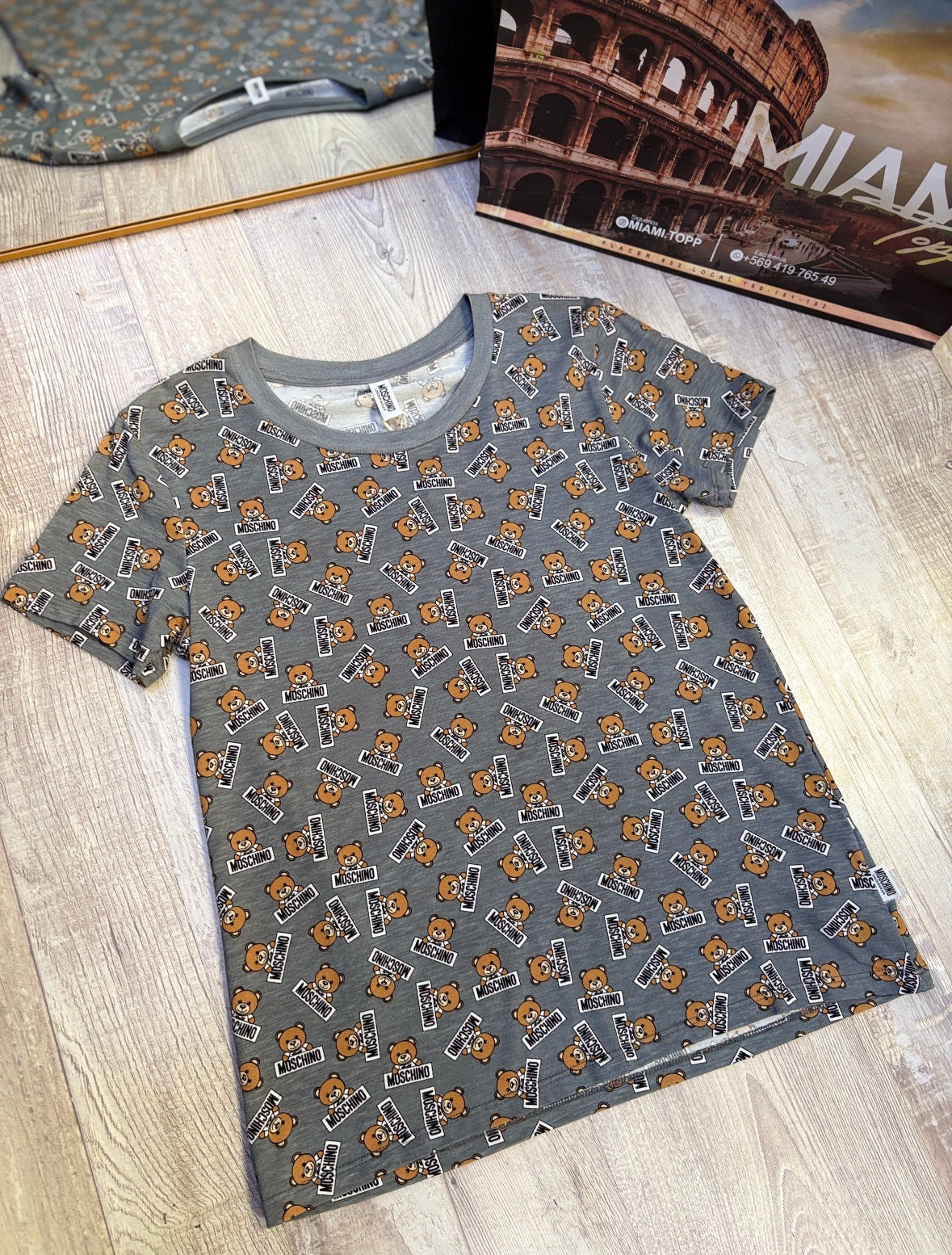 Polera Moschino