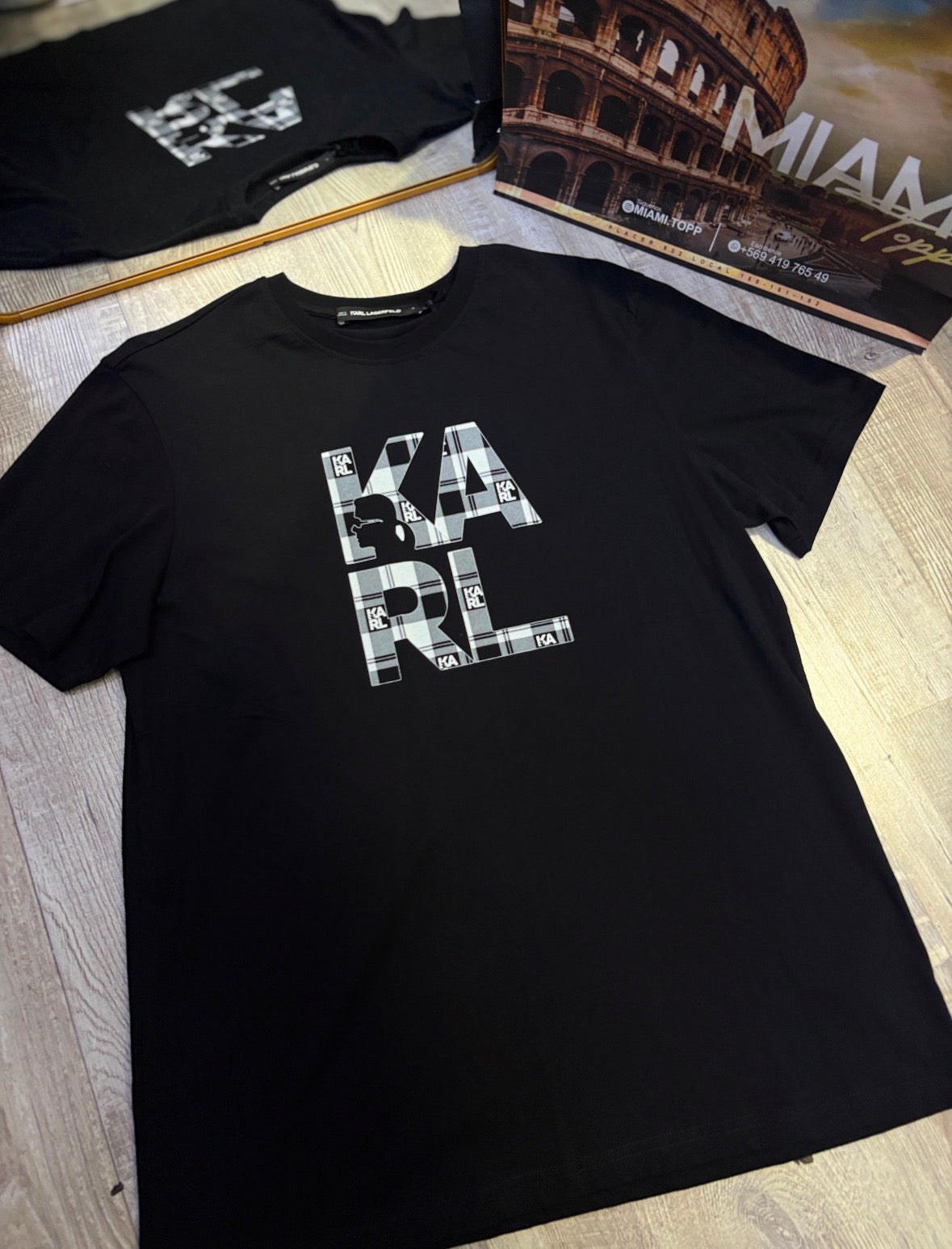 Polera Karl Lagerfeld y